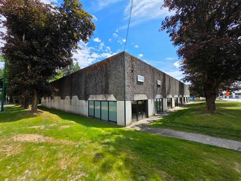 Primary Photo Of 4036 Mcconnell Dr, Burnaby Warehouse For Lease