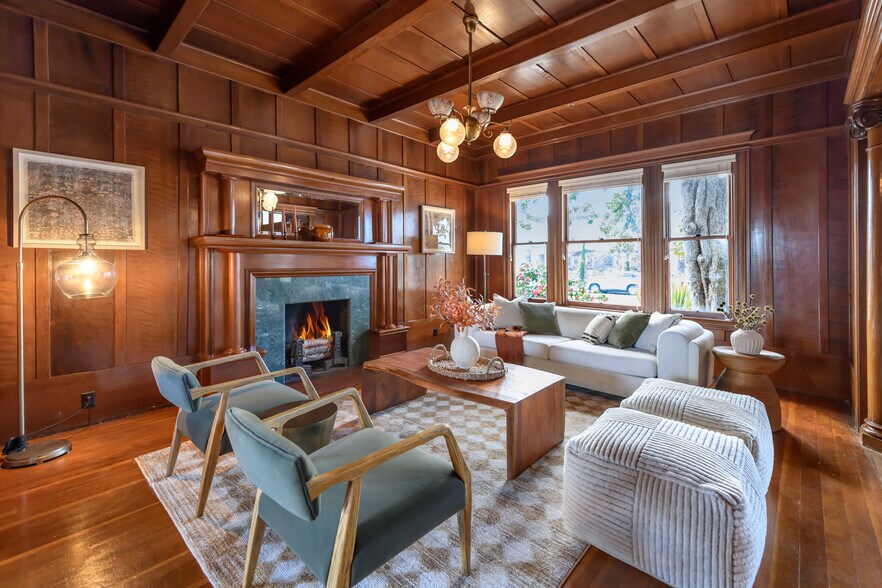 More Photos Of 8 Keller St, Petaluma Office Residential For Sale