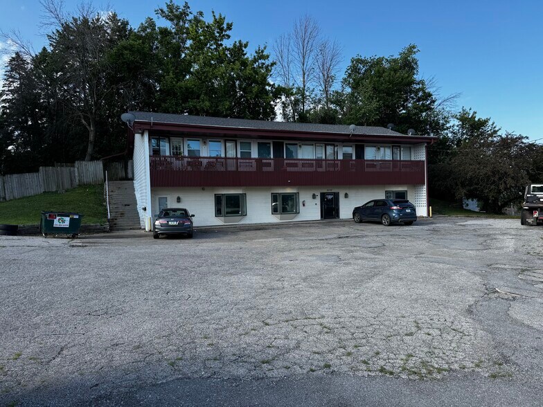 Primary Photo Of 2701-2727 Hubbell Ave, Des Moines Apartments For Sale