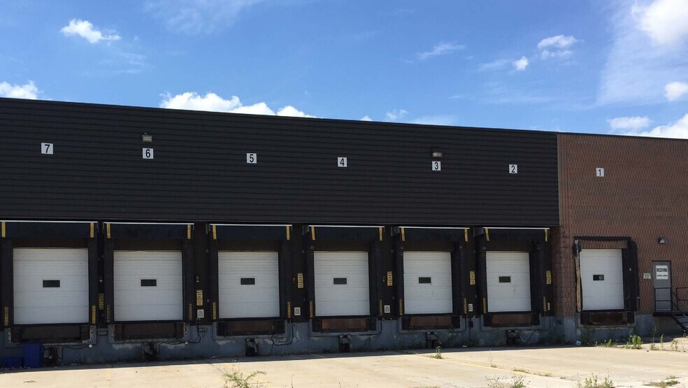 More Photos Of 7 Rimini Mews, Mississauga Warehouse For Lease