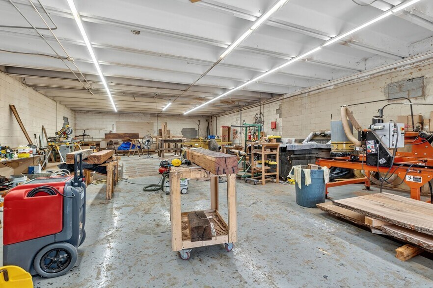 More Photos Of 1305-1311 Dickerson Pike, Nashville Freestanding For Lease