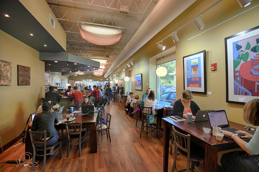 More Photos Of 431 W Ponce de Leon Ave, Decatur Storefront Retail Office For Lease