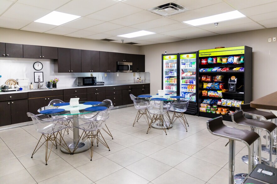 More Photos Of 2801 NW 74th Ave, Miami Office Residential For Lease