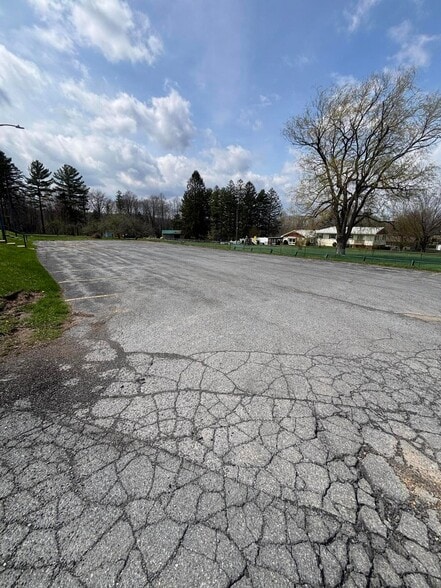 More Photos Of 17089 Boot Jack Rd, Ridgway Hotel For Sale