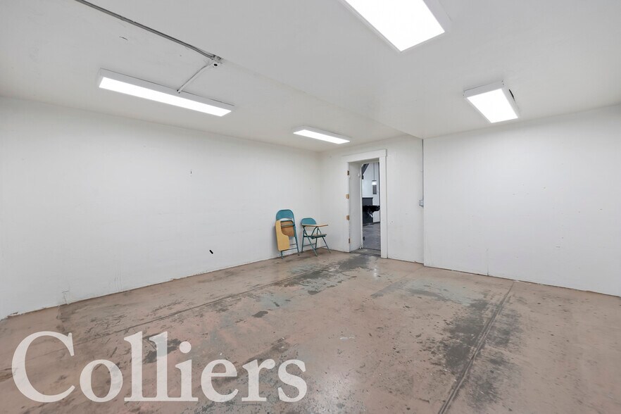 More Photos Of 113 Main Ave E, Twin Falls Storefront For Sale