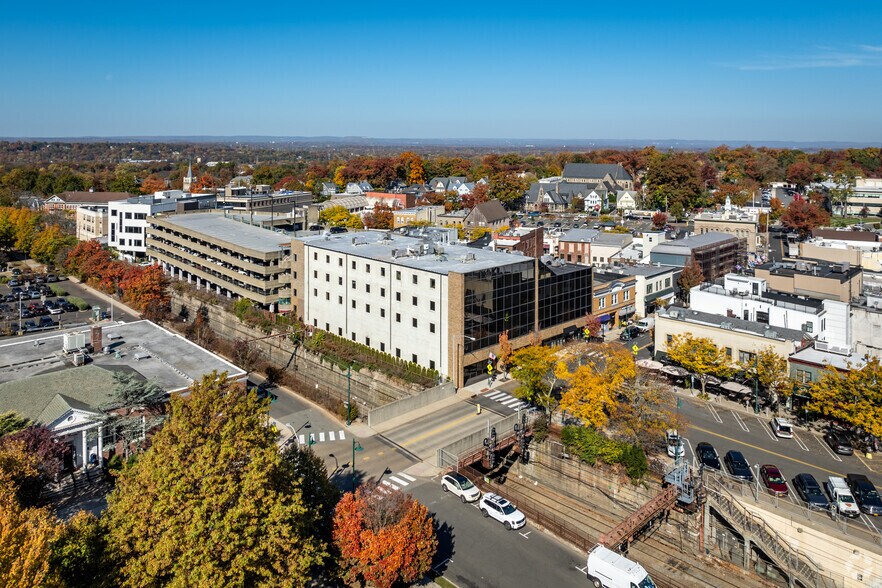 More Photos Of 47 Maple St, Summit Office For Sale