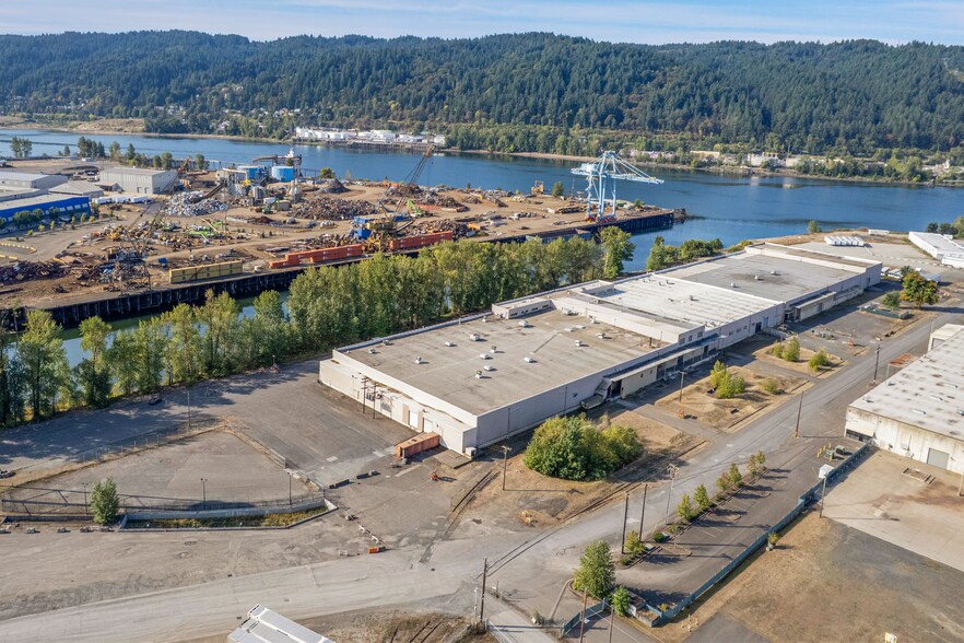More Photos Of 9930 N Burgard Way, Portland Warehouse For Sale