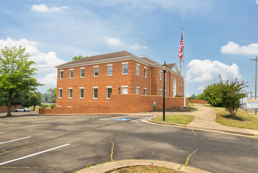 More Photos Of 8802 Sudley Rd, Manassas Medical For Lease