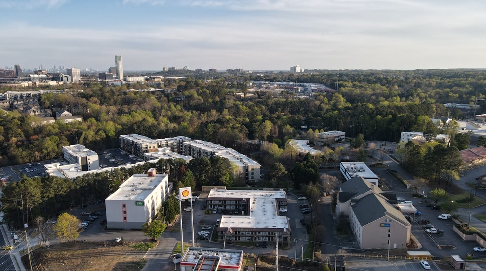 More Photos Of 2682 Windy Hill Rd, Marietta Hotel For Sale