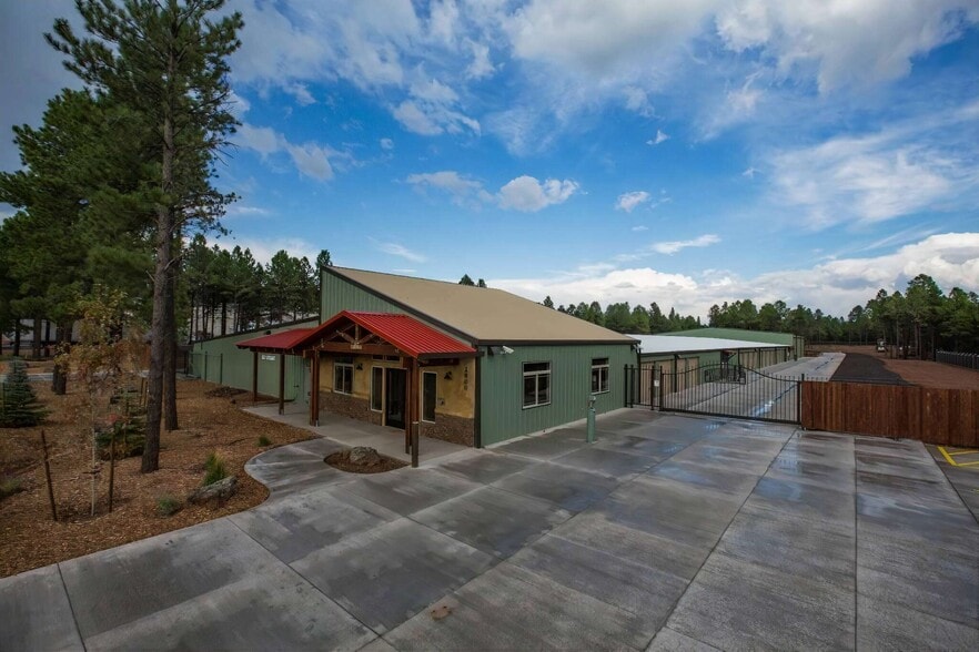 More Photos Of 2600 S Flagstaff Ranch Rd, Flagstaff Light Distribution For Lease