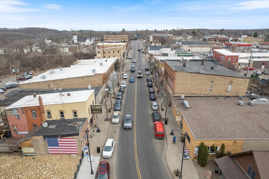 More Photos Of 111-113 Cascade St, Osceola Storefront For Sale