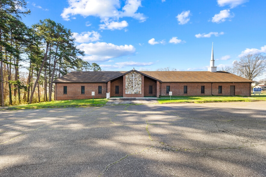 More Photos Of 334 N Oakland Ave, Statesville Specialty For Sale