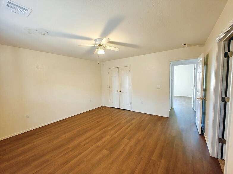 More Photos Of 1133 W 4th St, Tahlequah Apartments For Sale