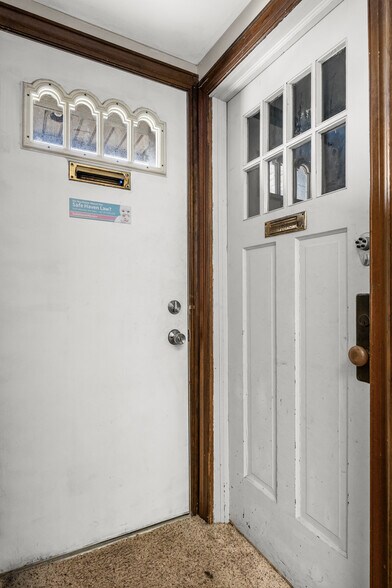 More Photos Of 688 N Broad St, Woodbury Office For Lease