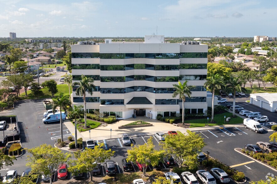 More Photos Of 12730 New Brittany Blvd, Fort Myers Unknown For Lease