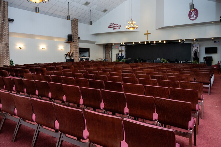 Primary Photo Of 10355 Mills Rd, Houston Religious Facility For Sale