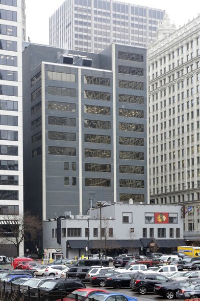 More Photos Of 430 N Michigan Ave, Chicago Office For Sale