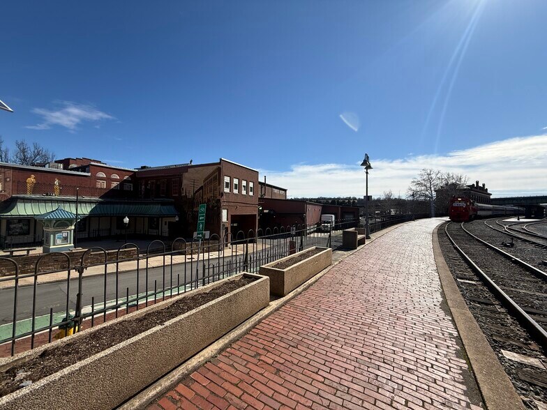 More Photos Of 19 Baltimore St, Cumberland Specialty For Sale