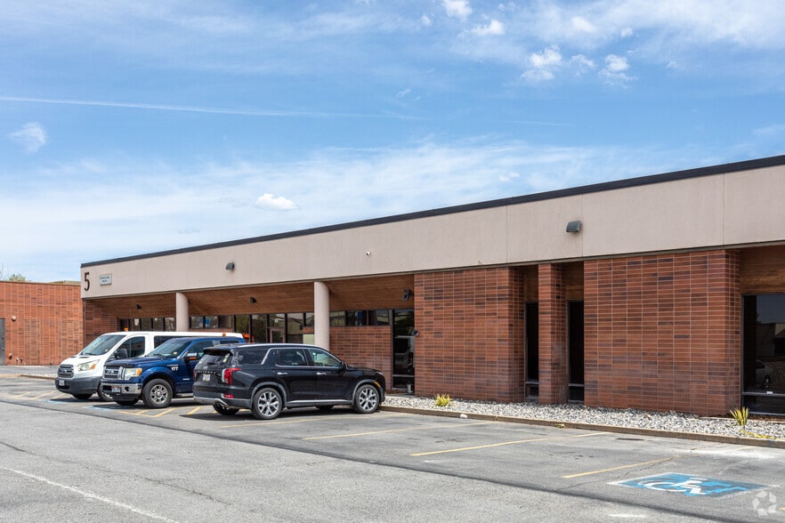 More Photos Of 150-180 N Wright Brothers Dr, Salt Lake City Research And Development For Lease