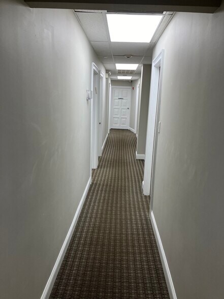 More Photos Of 131 Main St, East Rockaway General Retail For Sale