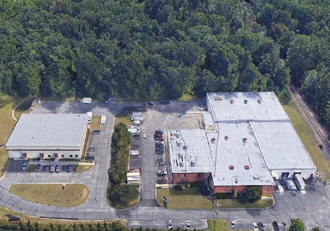 More Photos Of 225 County Road 522, Manalapan Township Industrial For Sale