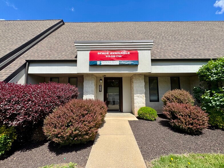 More Photos Of 4601 W Chester Pike, Newtown Square Office For Lease