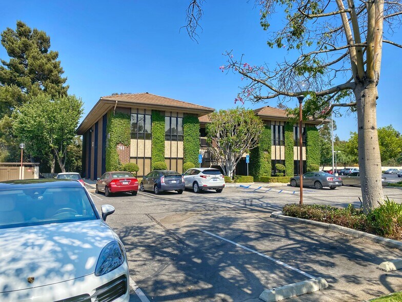 More Photos Of 741 Glenvia St, Glendale Office For Lease
