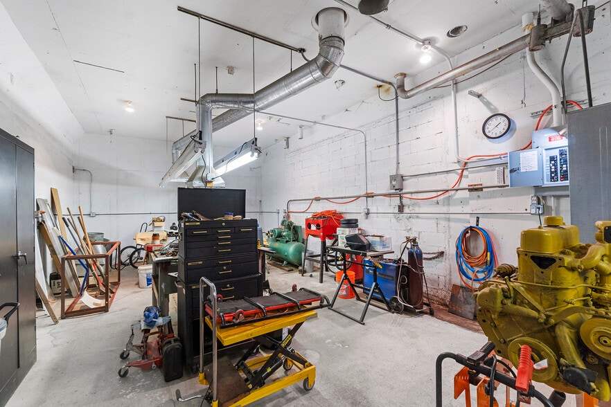 More Photos Of 50342 Brown Rd E, Sprague Specialty For Sale