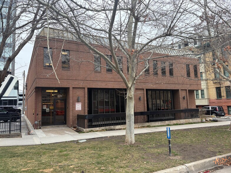 Primary Photo Of 225 S 200 E, Salt Lake City Office For Lease