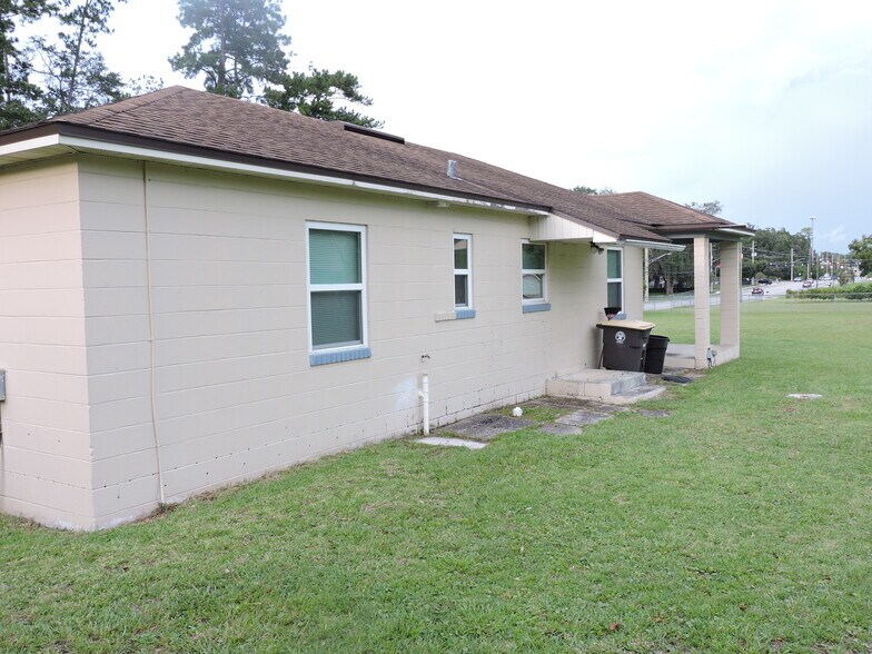 More Photos Of 7576 Wilson Blvd, Jacksonville Office For Sale