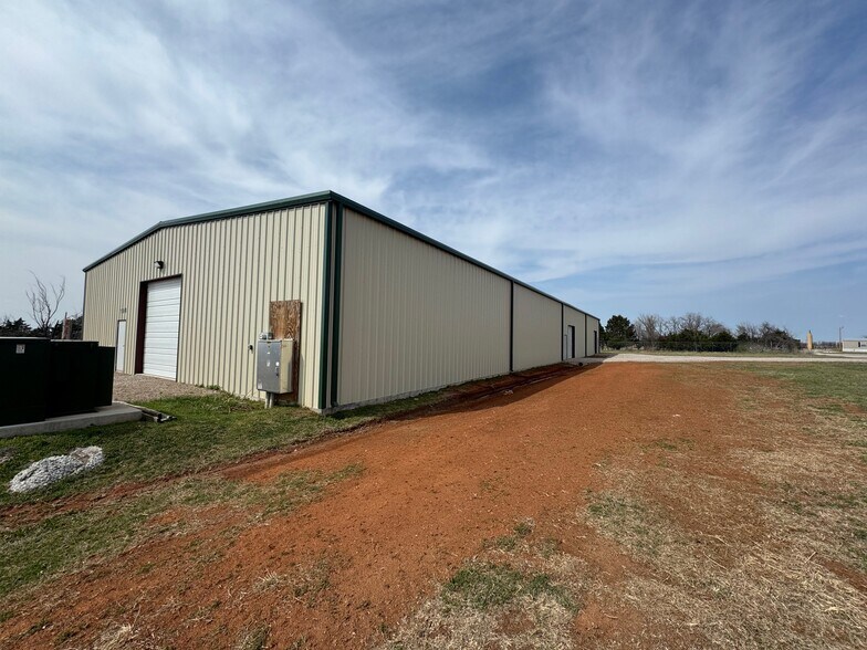More Photos Of 11800 Sooner Rd, Edmond Industrial For Sale