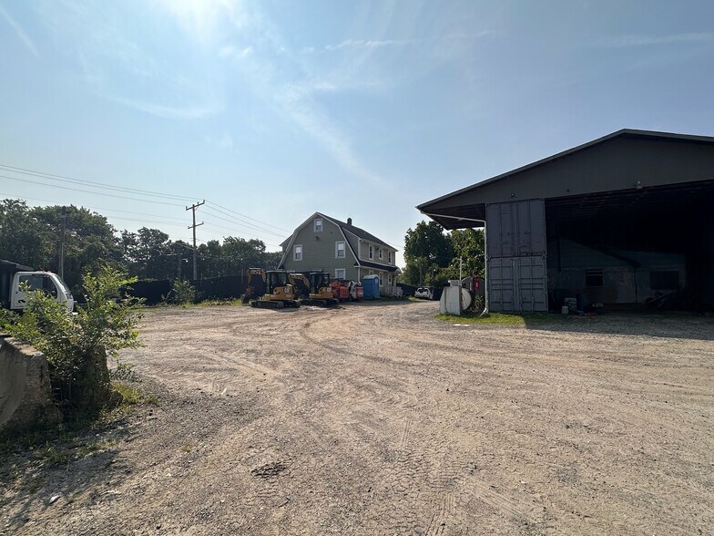 More Photos Of 6924 Fort Smallwood Rd, Baltimore Land For Lease