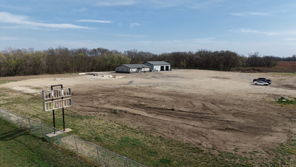 More Photos Of 10090 SW River Valley Rd, Augusta Warehouse For Lease