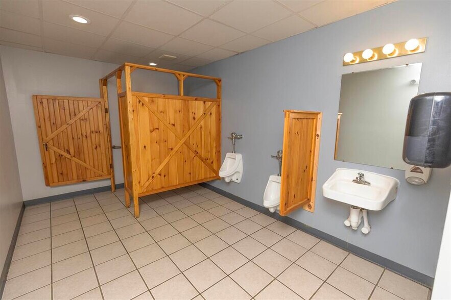 More Photos Of 12201 Albee Rd, Burt Restaurant For Sale