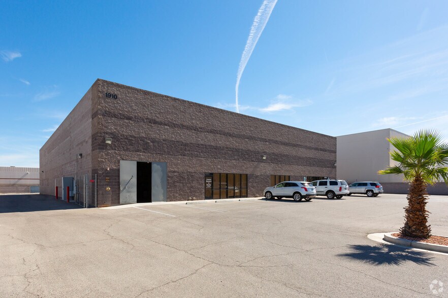 More Photos Of 1910 E Maule Ave, Las Vegas Warehouse For Sale