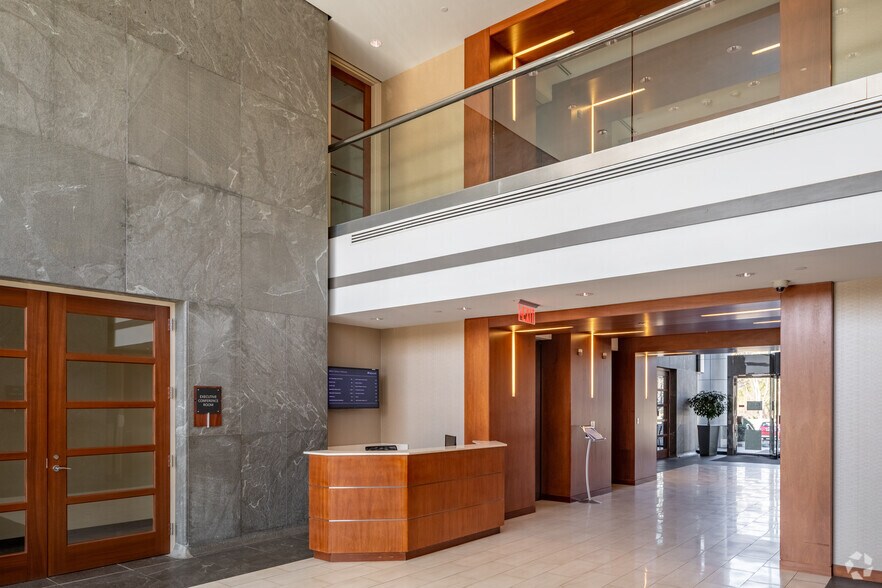 More Photos Of 2800 Century Pky NE, Atlanta Office For Lease
