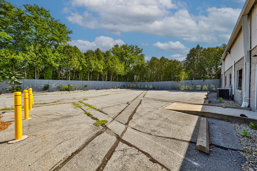 More Photos Of 2299 Brodhead Rd, Bethlehem Office For Sale