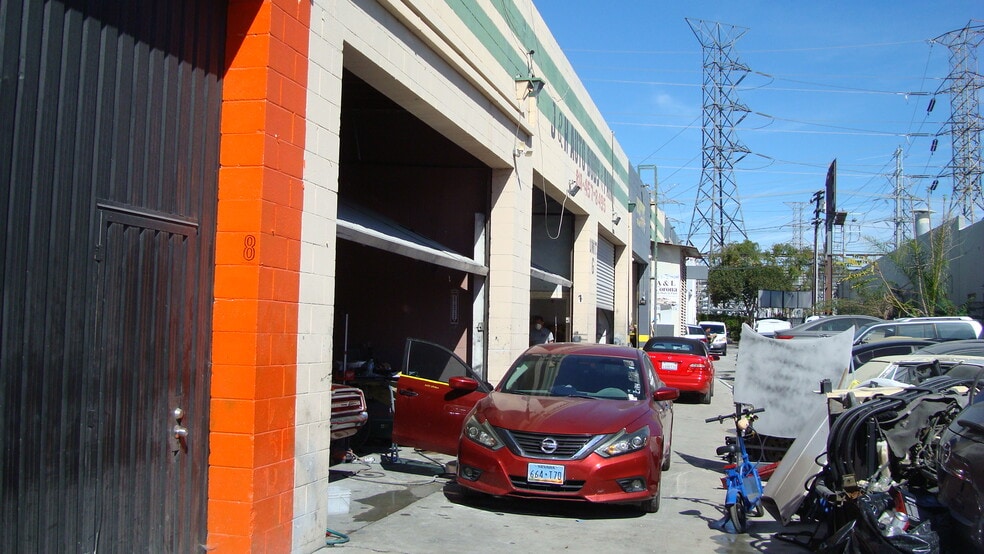 More Photos Of 18812 Parthenia St, Northridge Auto Repair For Sale
