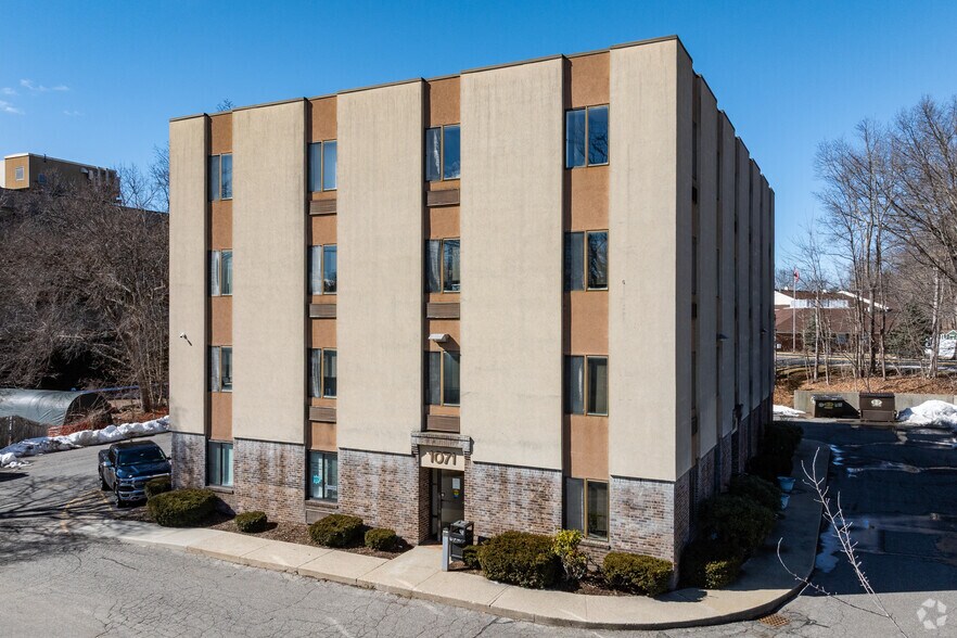 More Photos Of 1071 Worcester Rd, Framingham Medical For Lease