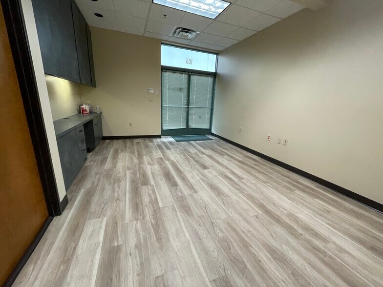 More Photos Of 2033 E Warner Rd, Tempe Office For Sale