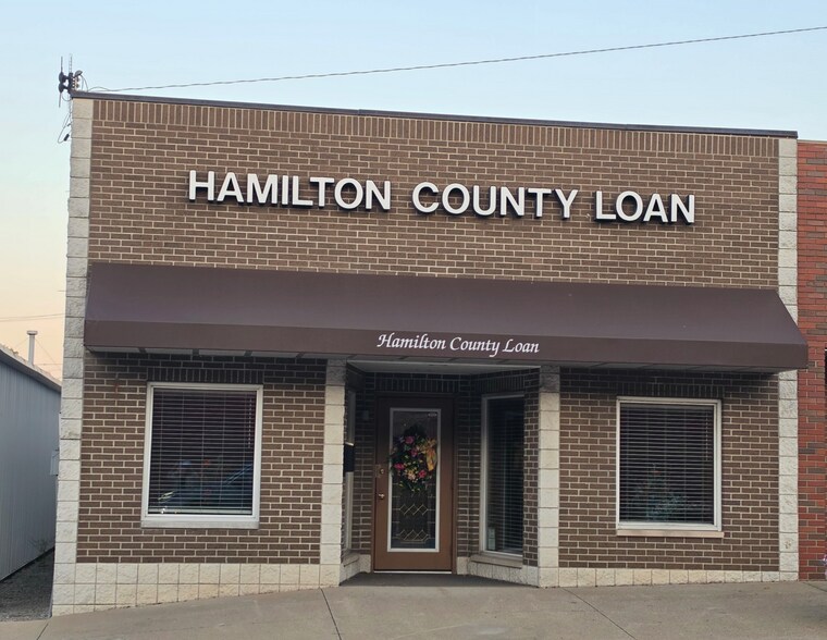 Primary Photo Of 204 S Washington St, Mc Leansboro Office For Sale