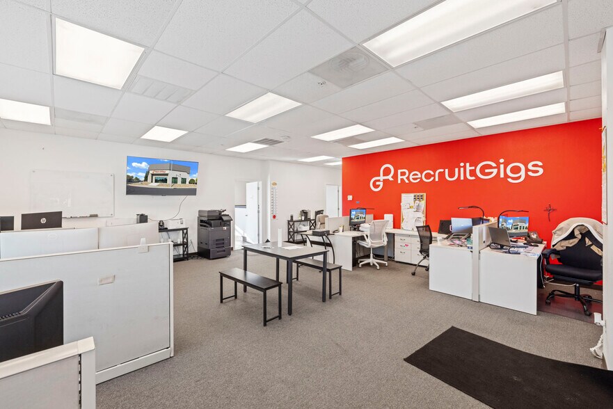 More Photos Of 401 Glass Ln, Modesto Warehouse For Sale