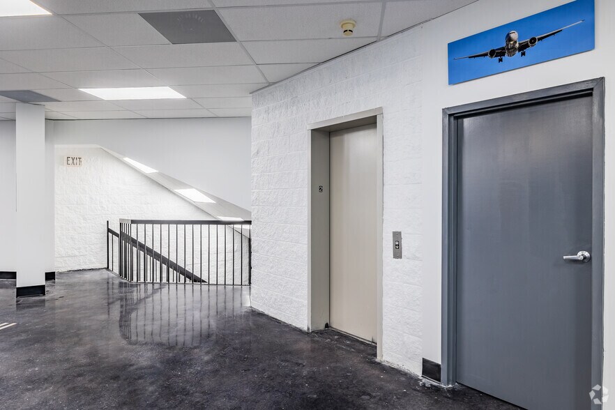 More Photos Of 3300 W Montague Ave, North Charleston Medical For Sale