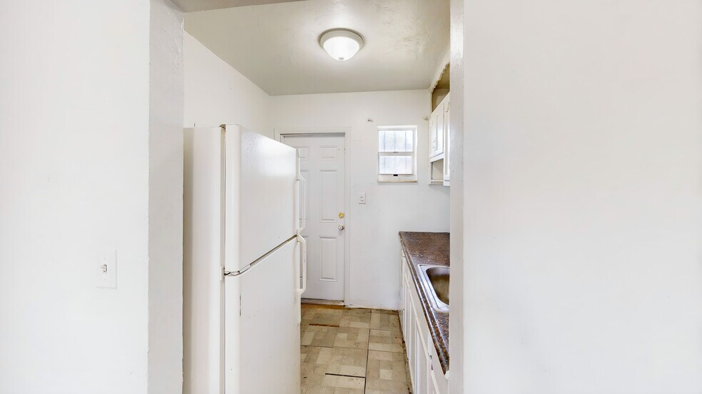 More Photos Of 1478 NW 2nd Ave, Florida City Multifamily For Sale