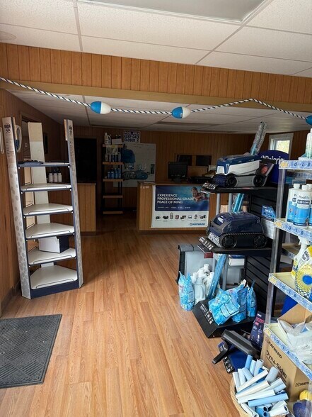 More Photos Of 72 Unity St, Turners Falls Freestanding For Sale