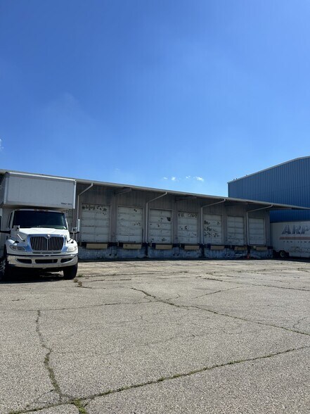More Photos Of 3516 Wrightway Rd, Dayton Truck Terminal For Sale