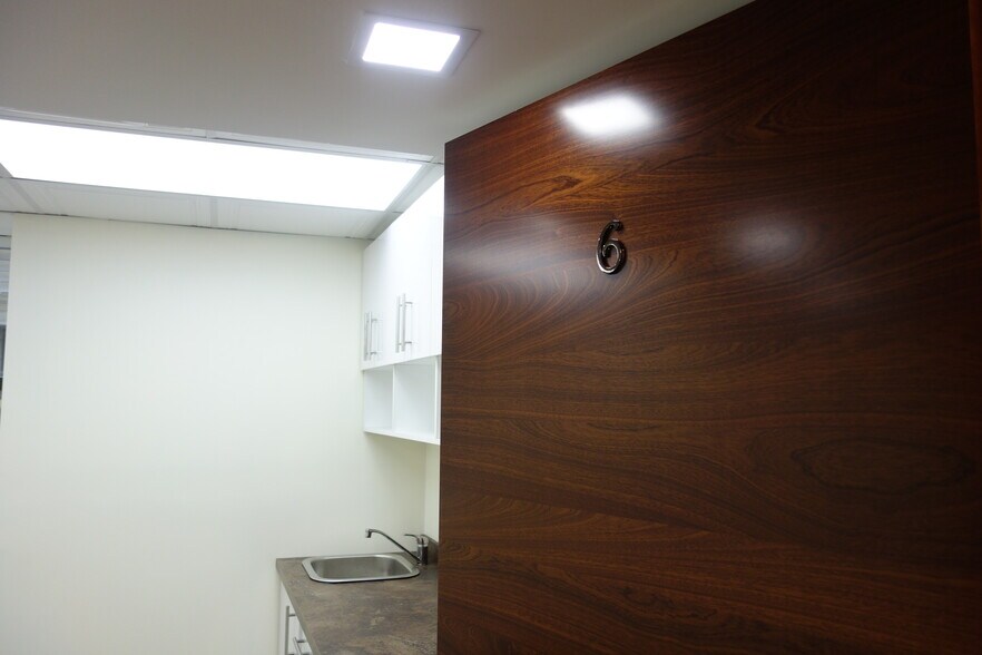 More Photos Of 6433 98th St, Rego Park Healthcare For Lease