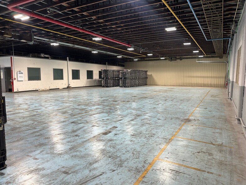 More Photos Of 1000 Auburn Dr, Auburn Warehouse For Sale