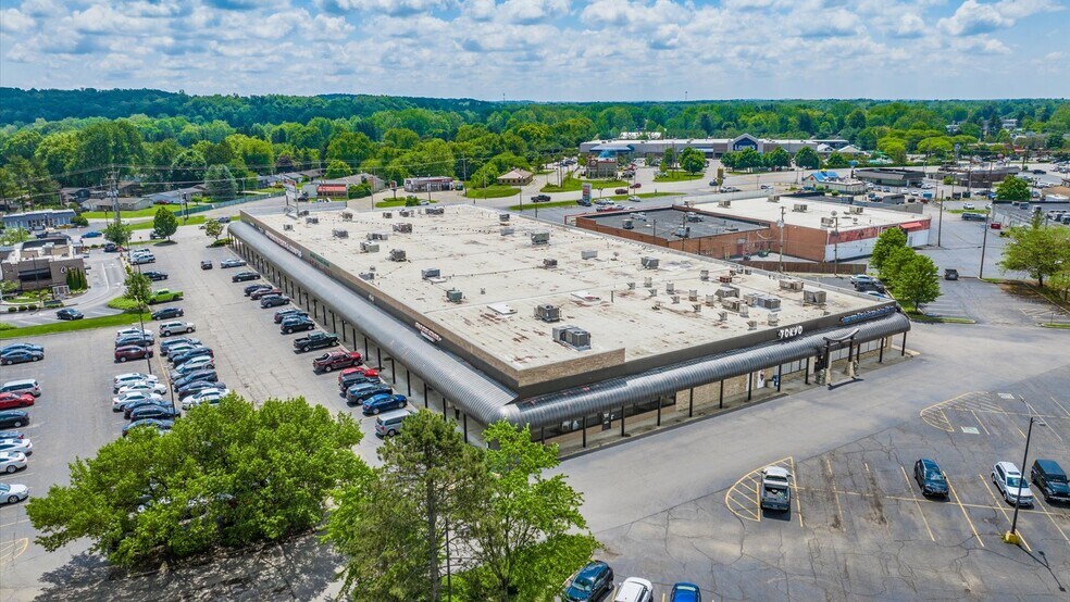 More Photos Of 789 Hebron Rd, Heath Storefront For Sale