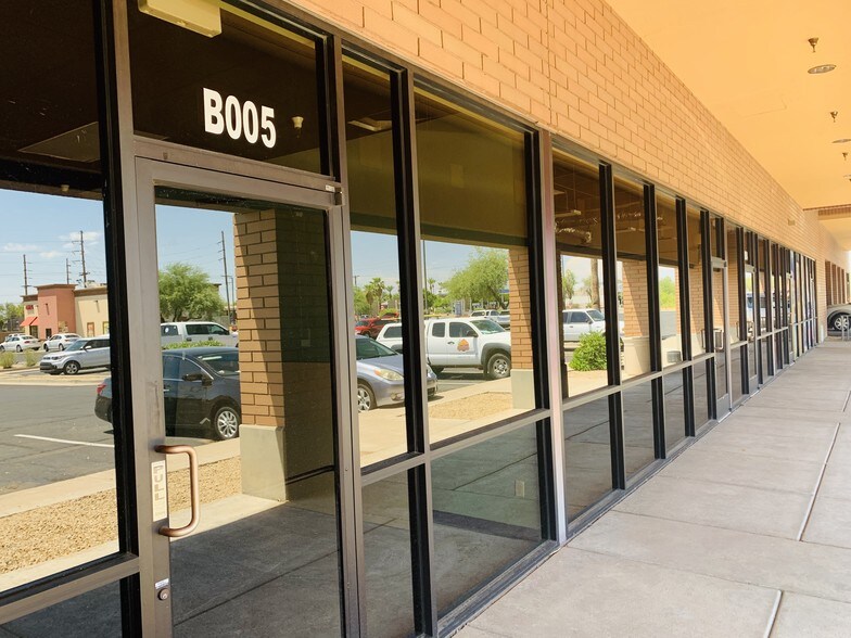 More Photos Of 4300-4410 W Union Hills Dr, Glendale Unknown For Lease